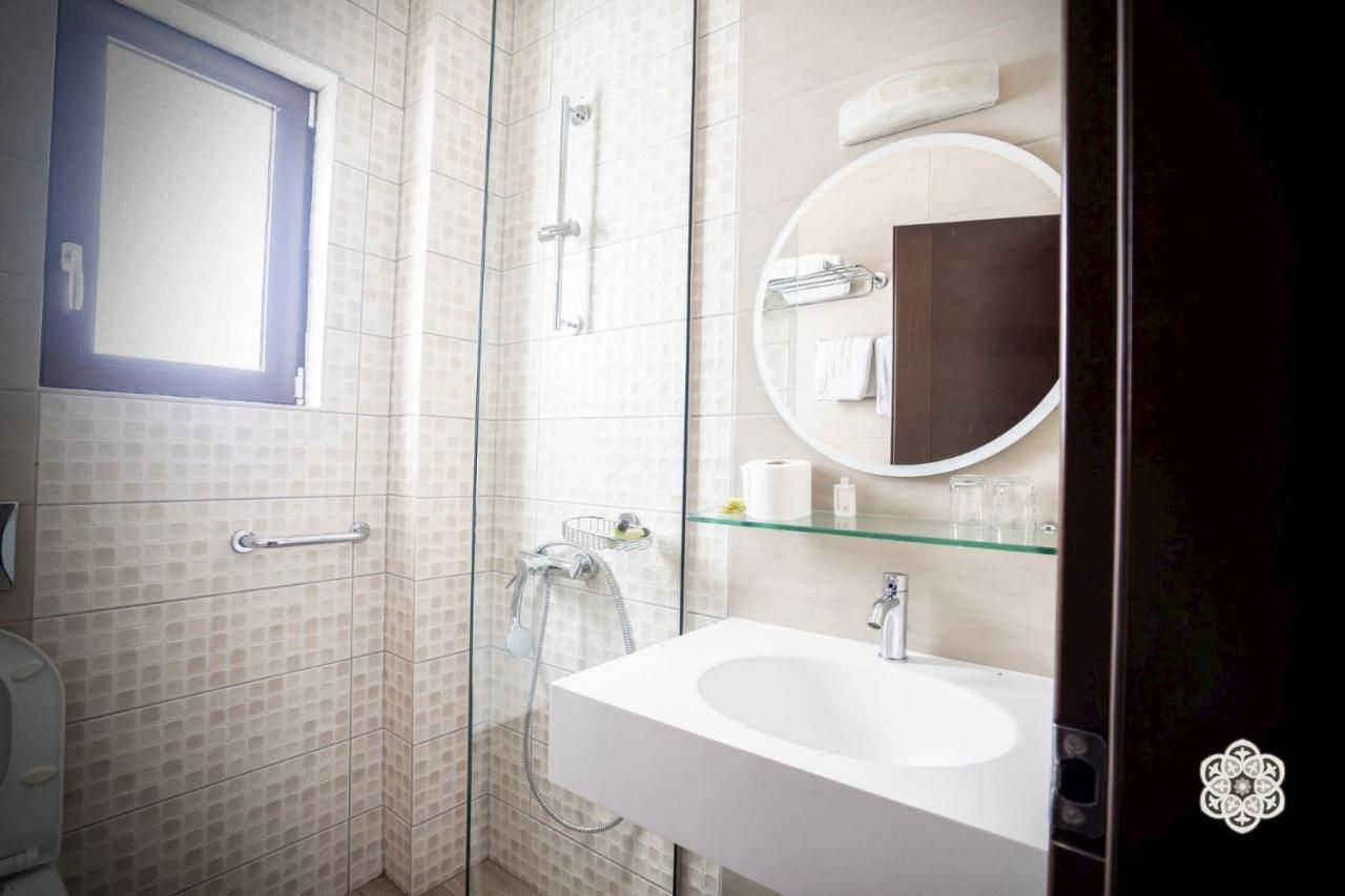 Aktaion Hotel Igoumenitsa Ngoại thất bức ảnh